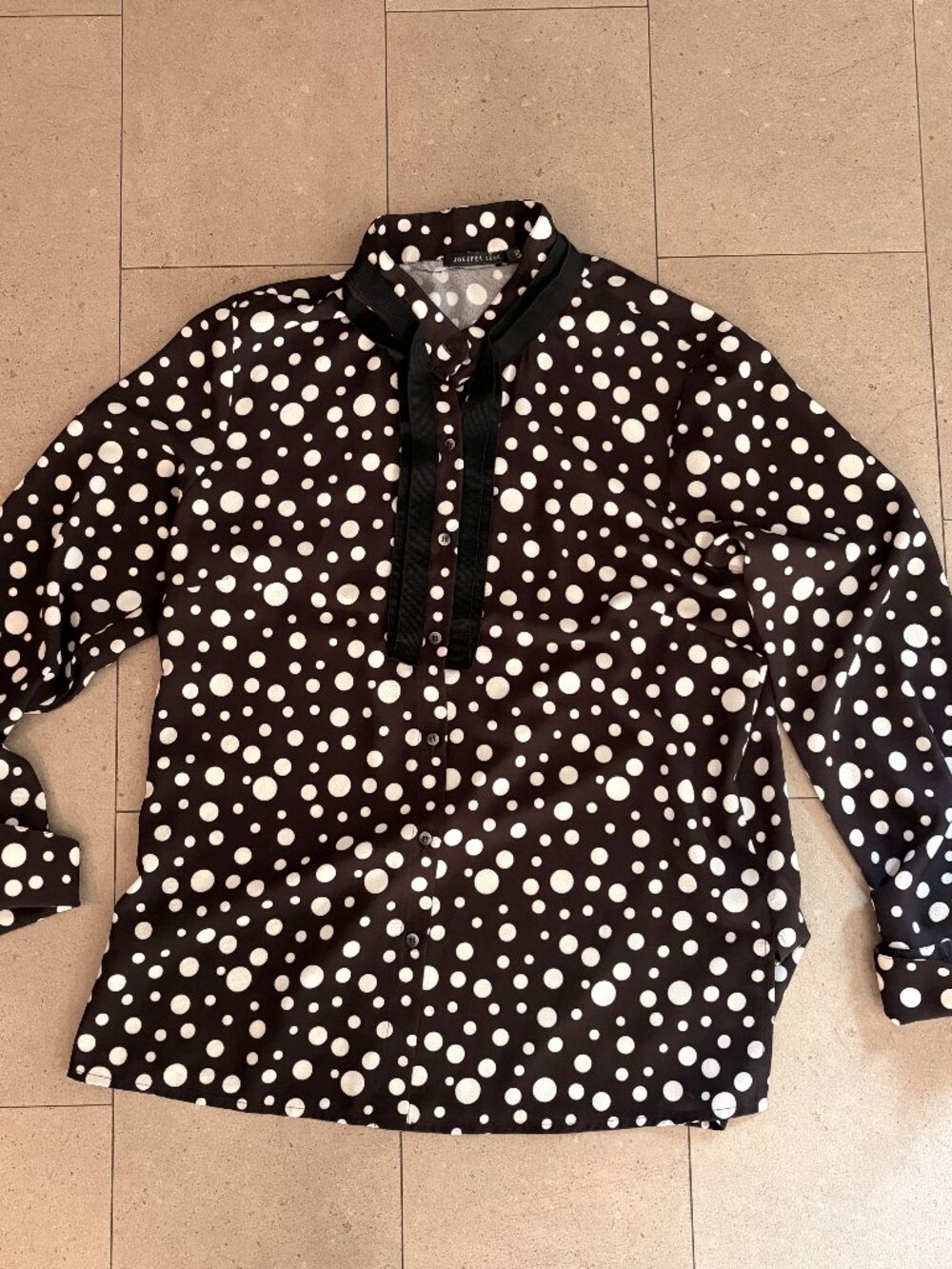 Joeffer Caoc blouse-playful scattered black and white polka dots-Large